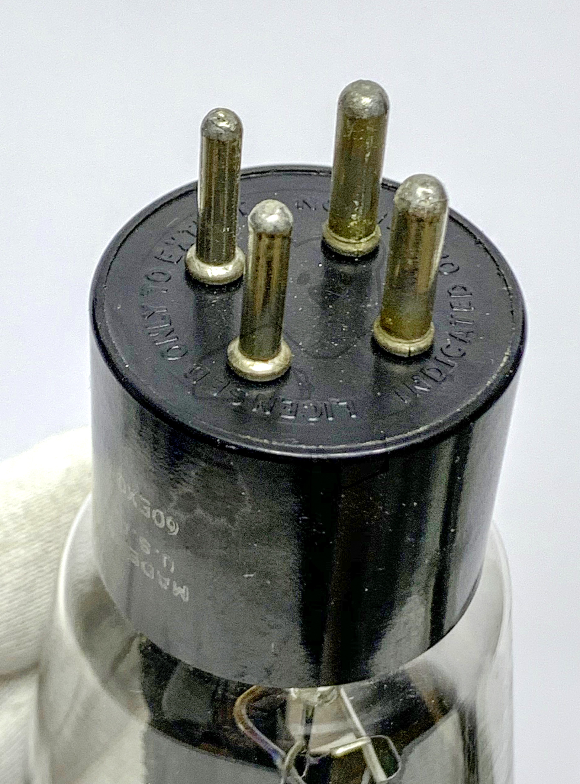 Röhren mit: USA, Medium, 4pol.